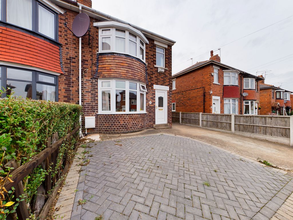 3 bed semidetached house for sale in Rosedale Road, Scawsby, Doncaster