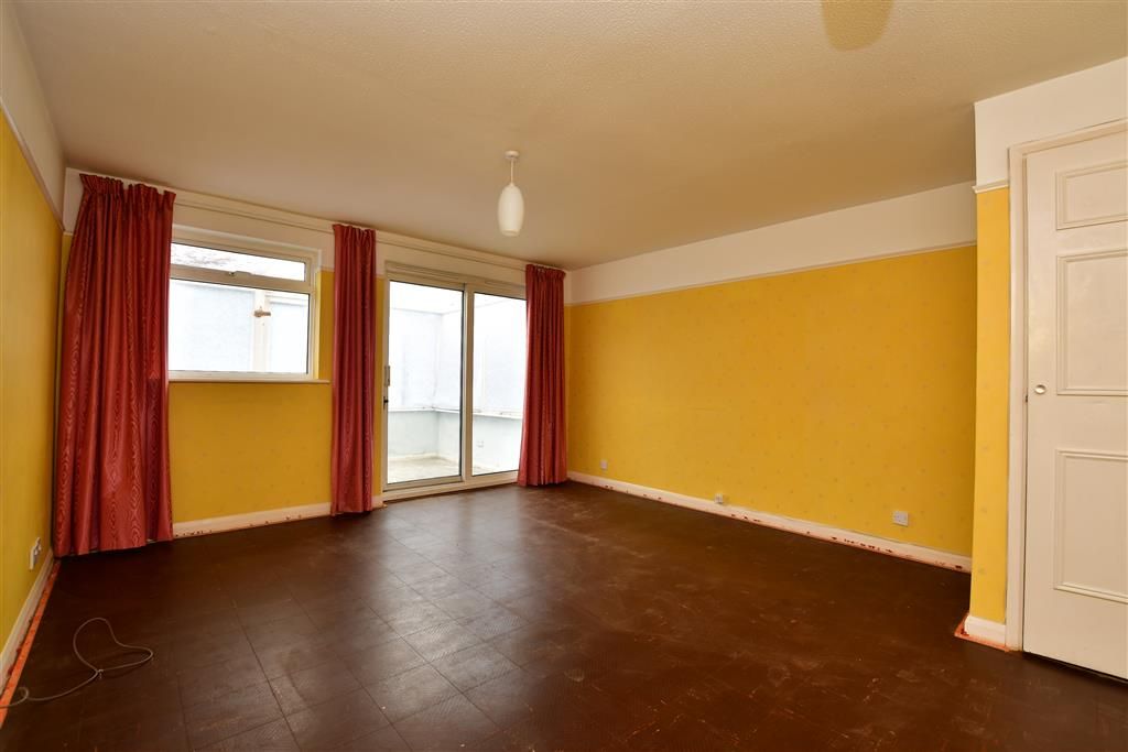 3 bed semidetached house for sale in Plough Lane, Horsham, West Sussex