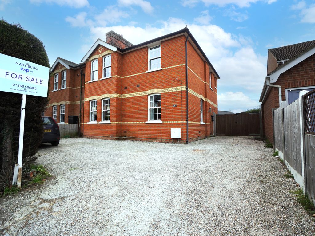3 bed semidetached house for sale in Beehive Lane, Chelmsford CM2 Zoopla