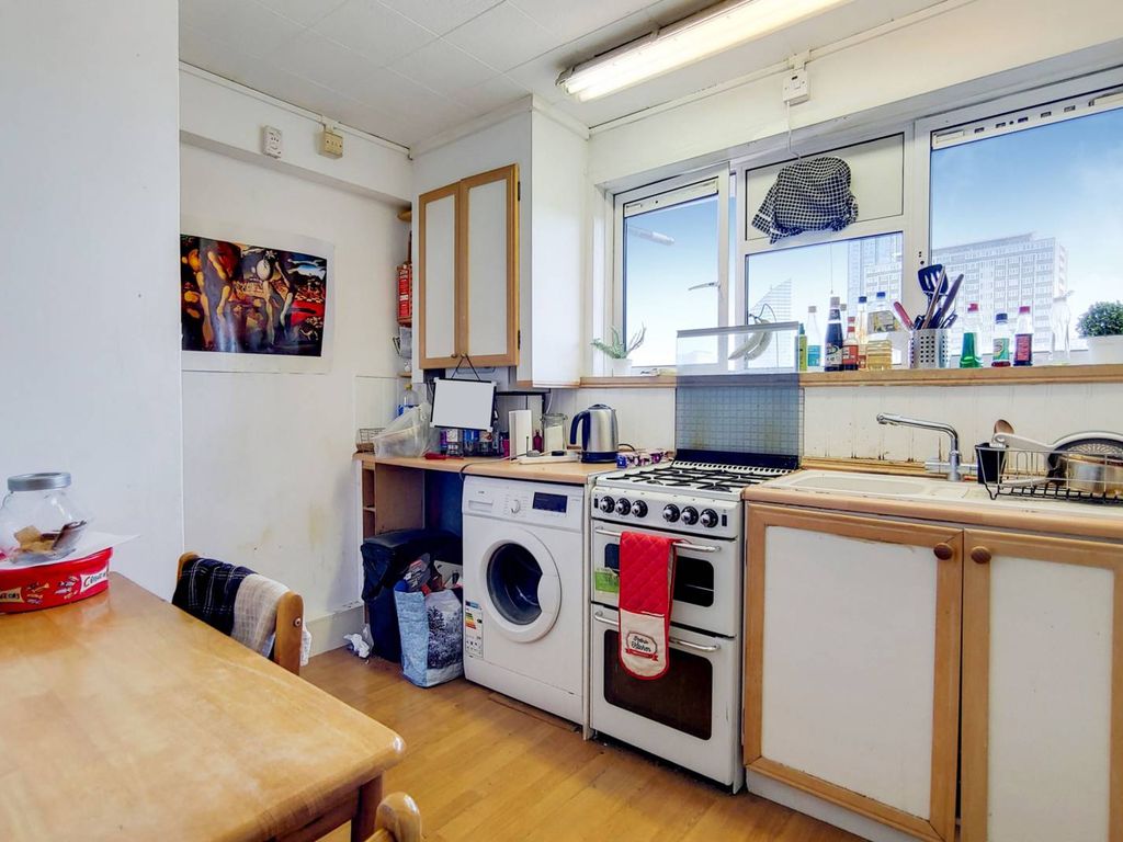 3 bed flat to rent in Tompion Street, Clerkenwell, London EC1V Zoopla