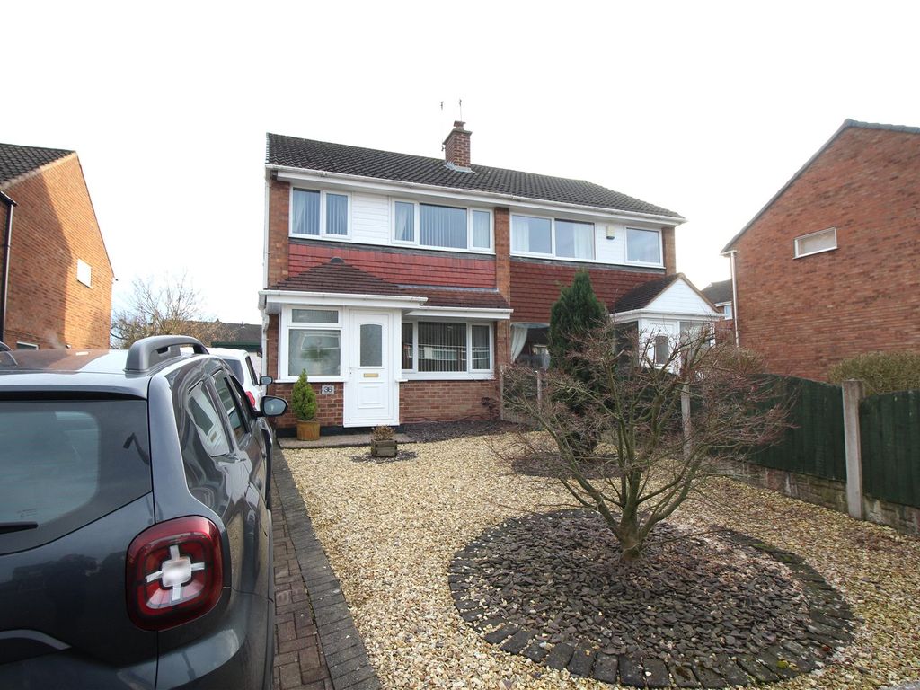 3 bed semidetached house for sale in Barncroft Road, Chell Heath