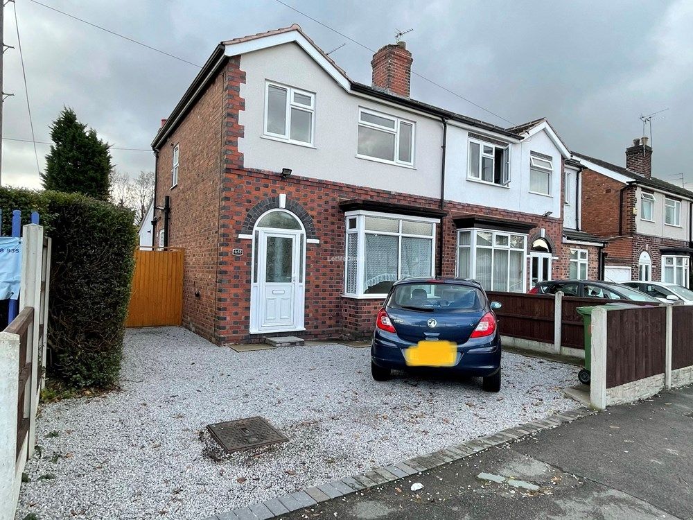 3 bed semidetached house to rent in Stafford Road, Wolverhampton WV10