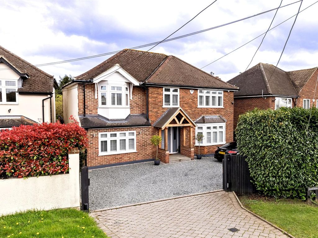 4 bed detached house for sale in Epping Green, Epping CM16, £975,000