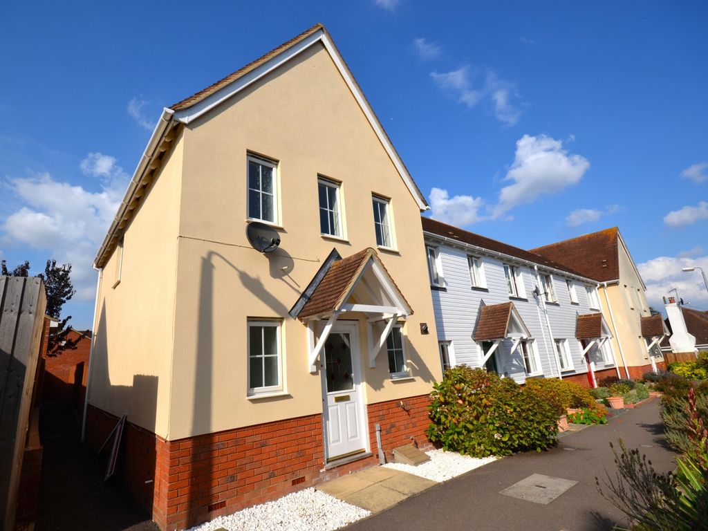 3 bed end terrace house for sale in Denton Crescent, Black Notley