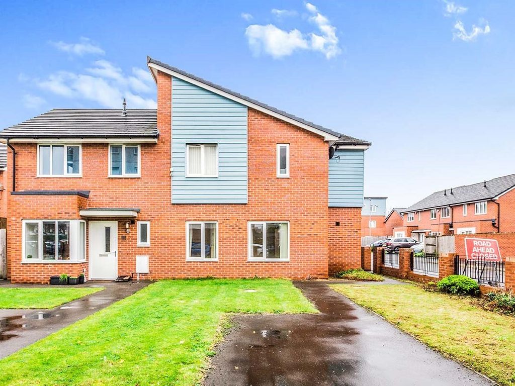 3 bed semidetached house to rent in Wardle Street, Manchester, Greater Manchester M40 Zoopla