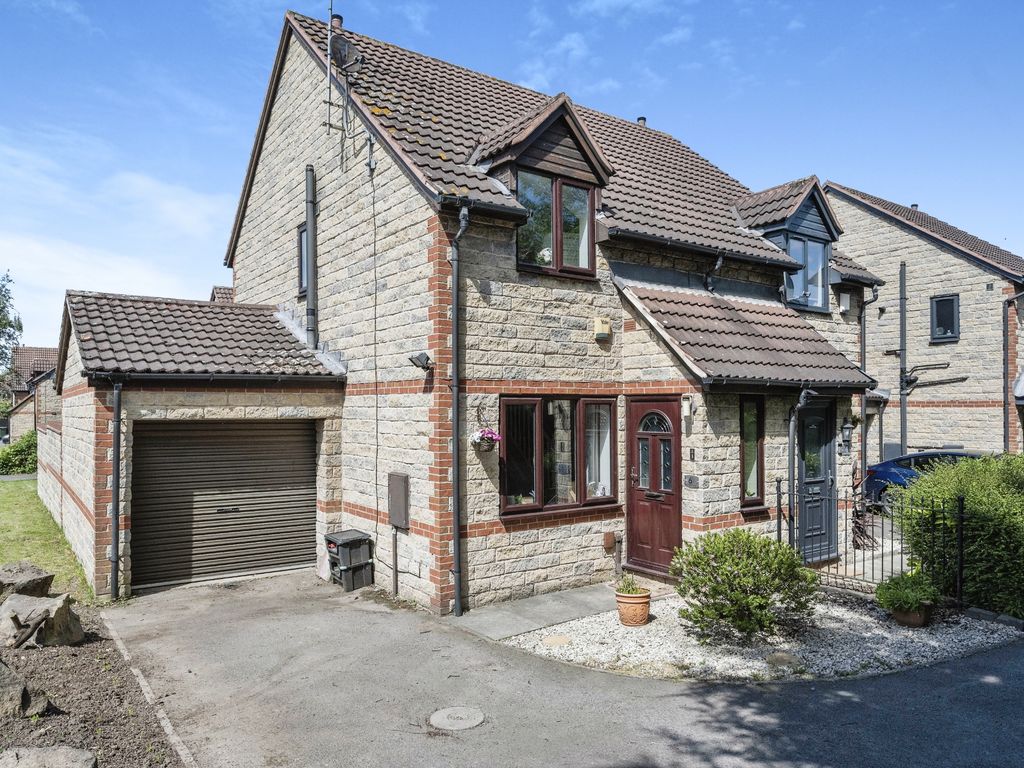 2 bed semidetached house for sale in West Green Drive, Kirk Sandall