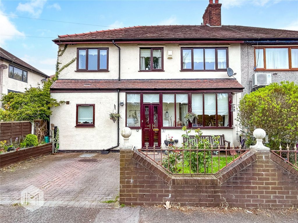 5 bed semidetached house for sale in Birch Avenue, Winwick, Warrington