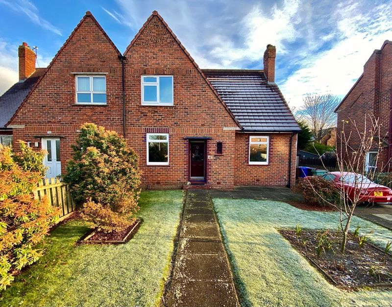 3 bed semidetached house for sale in Dalmilling Crescent, Ayr KA8, £