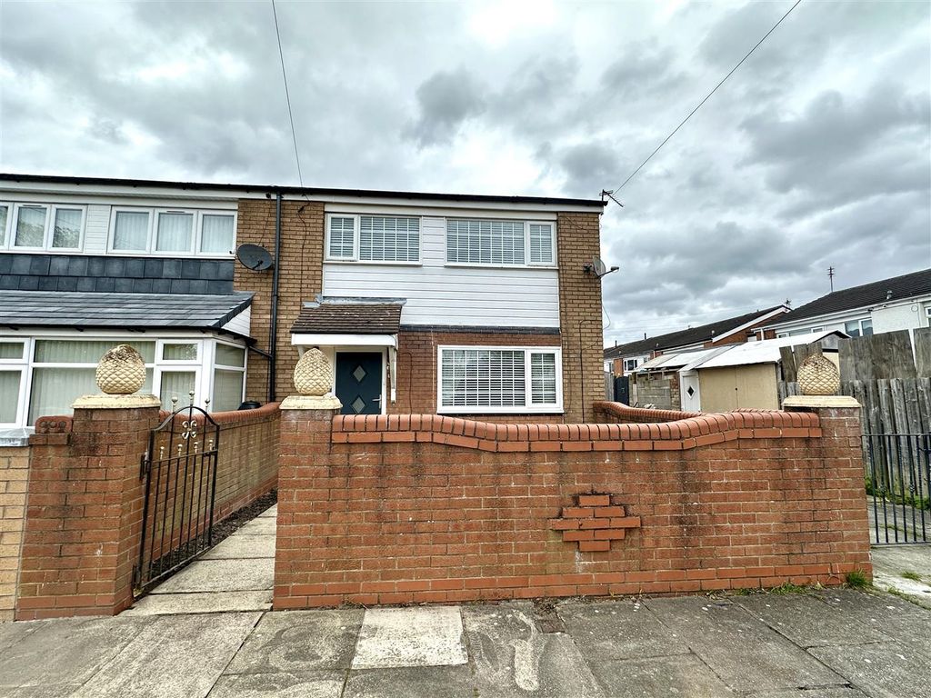 3 bed property for sale in Craigwood Way, Huyton, Liverpool L36, £
