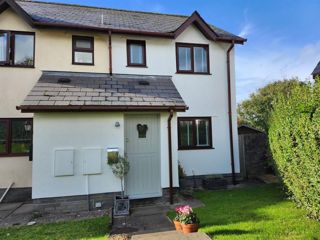 2 bed end terrace house for sale in Hillside Drive, Cowbridge CF71, £290,000 Zoopla