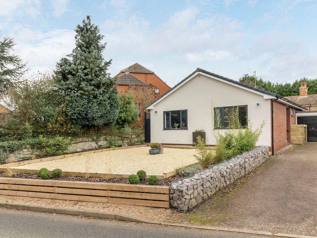 3 bed detached bungalow for sale in Risegate, Cotgrave, Nottingham NG12