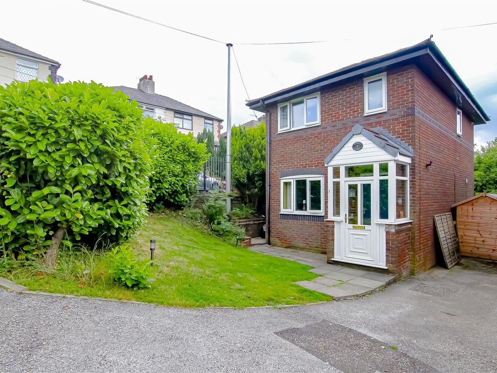 3 bed detached house for sale in Ryefield Avenue West, Haslingden