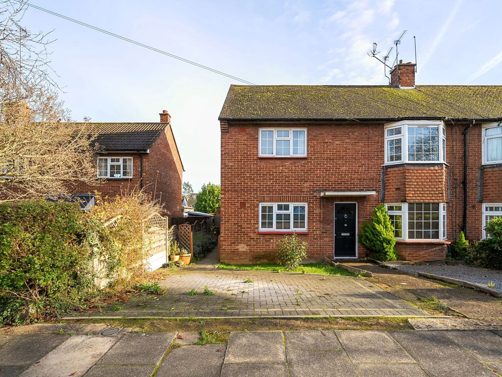 2 bed for sale in Dawson Avenue, Orpington BR5, £275,000