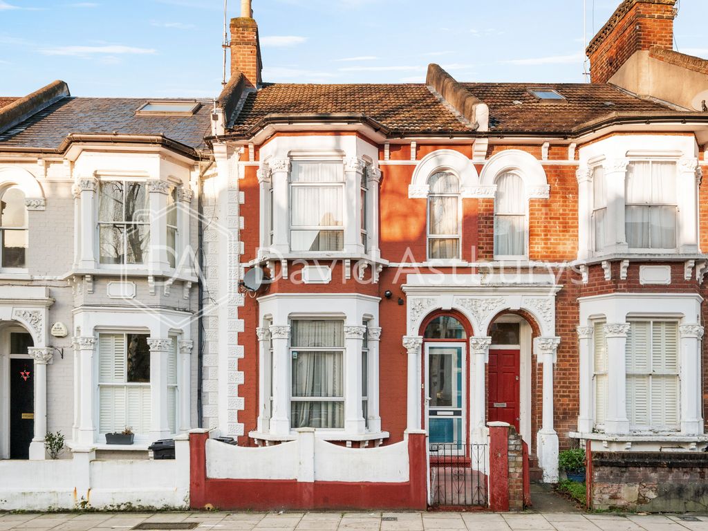 3 bed terraced house for sale in Listria Park, Stoke Newington, London