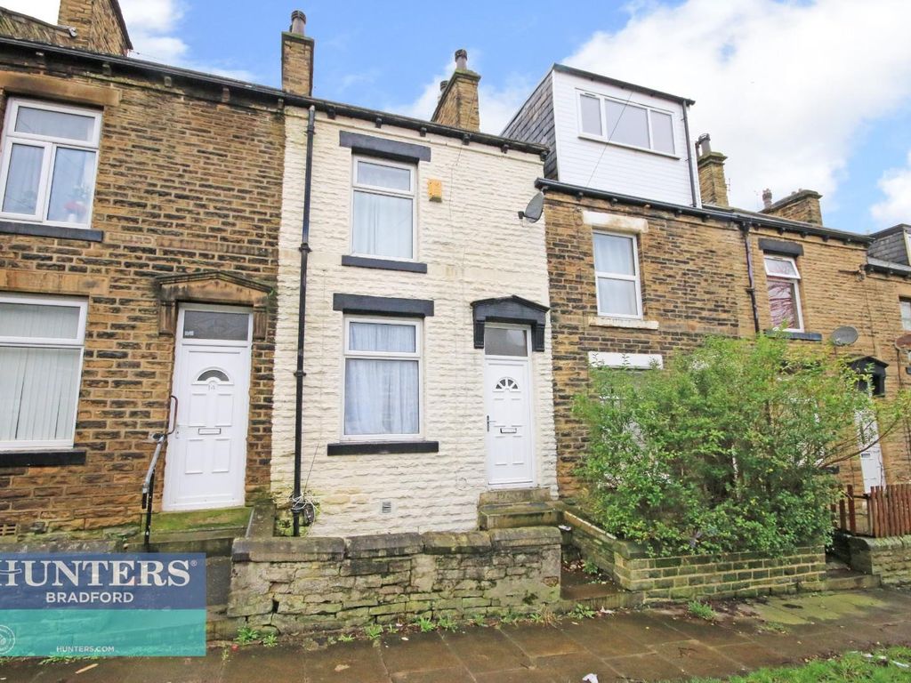 3 bed terraced house for sale in Rayleigh Street Bradford, West