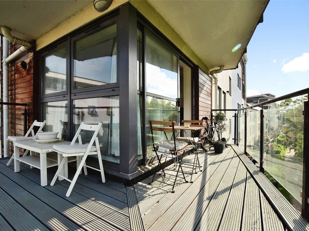 2 bed flat for sale in Clifford Way, Maidstone, Kent ME16 Zoopla