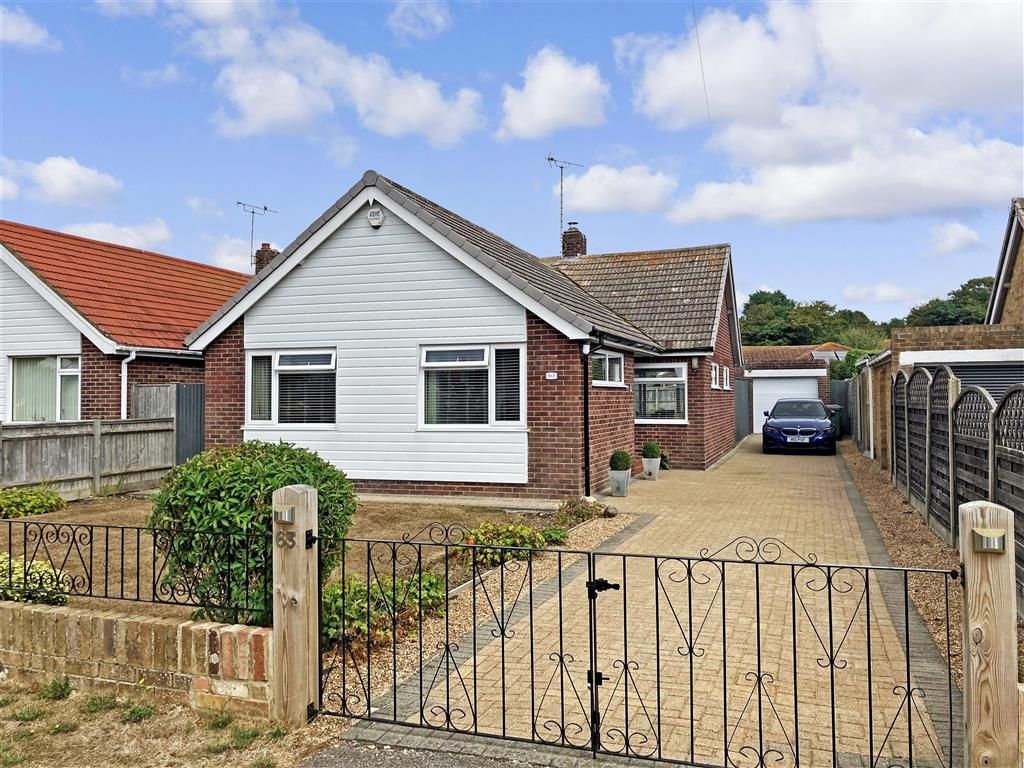 3 bed detached bungalow for sale in Blenheim Road, Littlestone, Kent