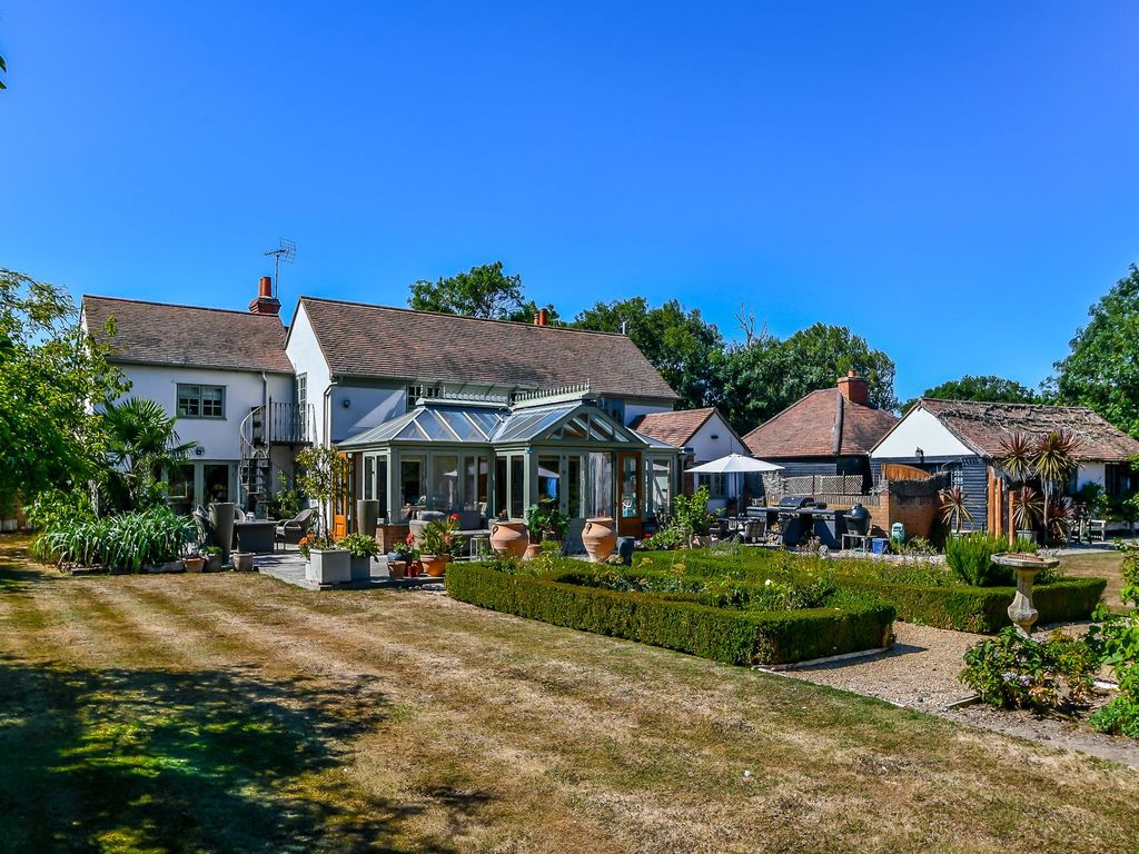 4 bed detached house for sale in Ballards Gore, Stambridge SS4 Zoopla