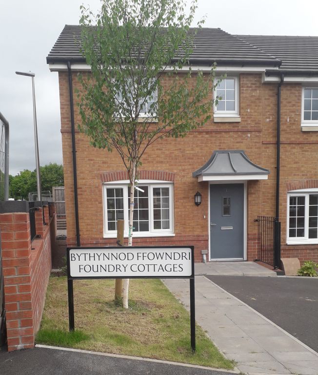 2 bed semidetached house for sale in Foundary Cottages, Griffithstown