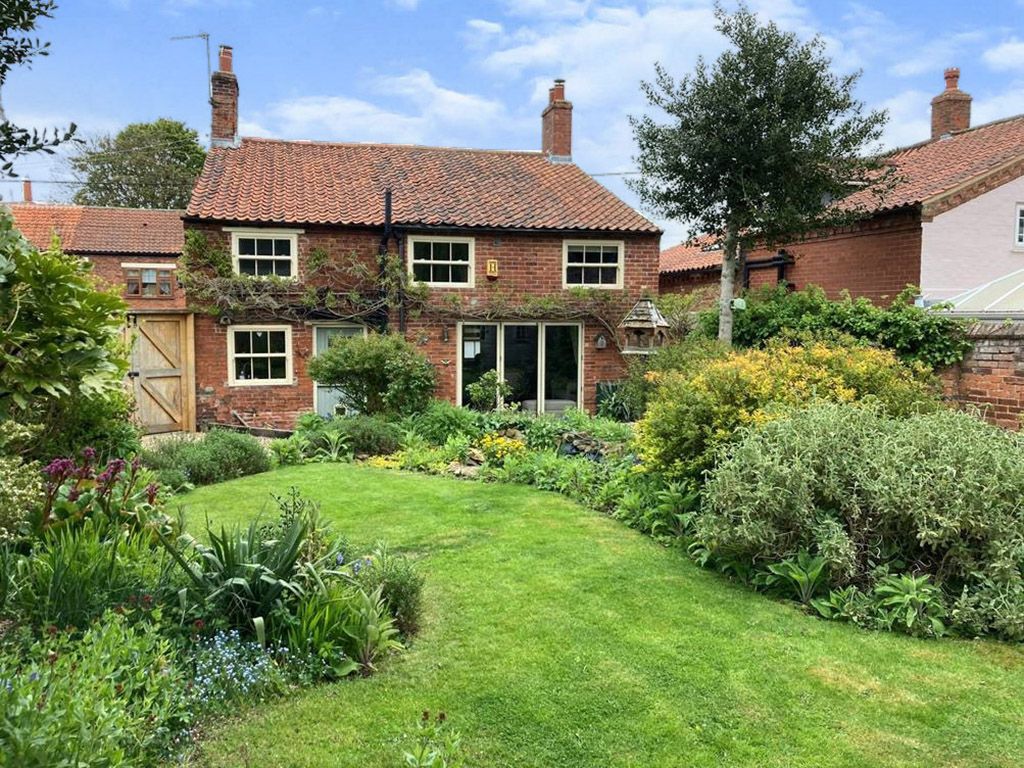 3 bed cottage for sale in High Street, Brant Broughton, Lincoln LN5