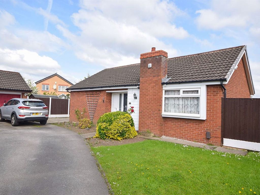 2 bed detached bungalow for sale in Bowmont Close, Cheadle SK8 Zoopla