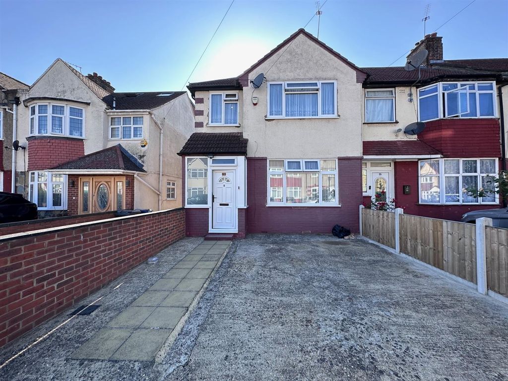 4 bed end terrace house for sale in Palgrave Avenue, Southall UB1 Zoopla 4 bed end terrace house for sale in Palgrave Avenue, Southall UB1 Zoopla