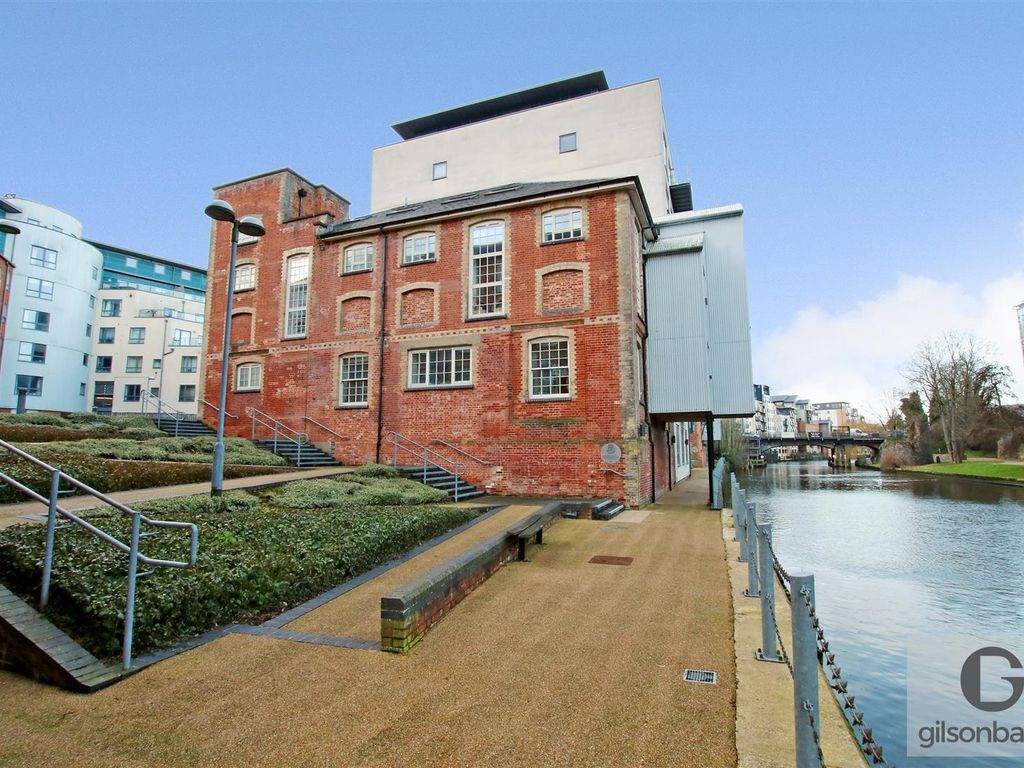 2 bed flat for sale in Granary View, Paper Mill Yard, Norwich NR1, £