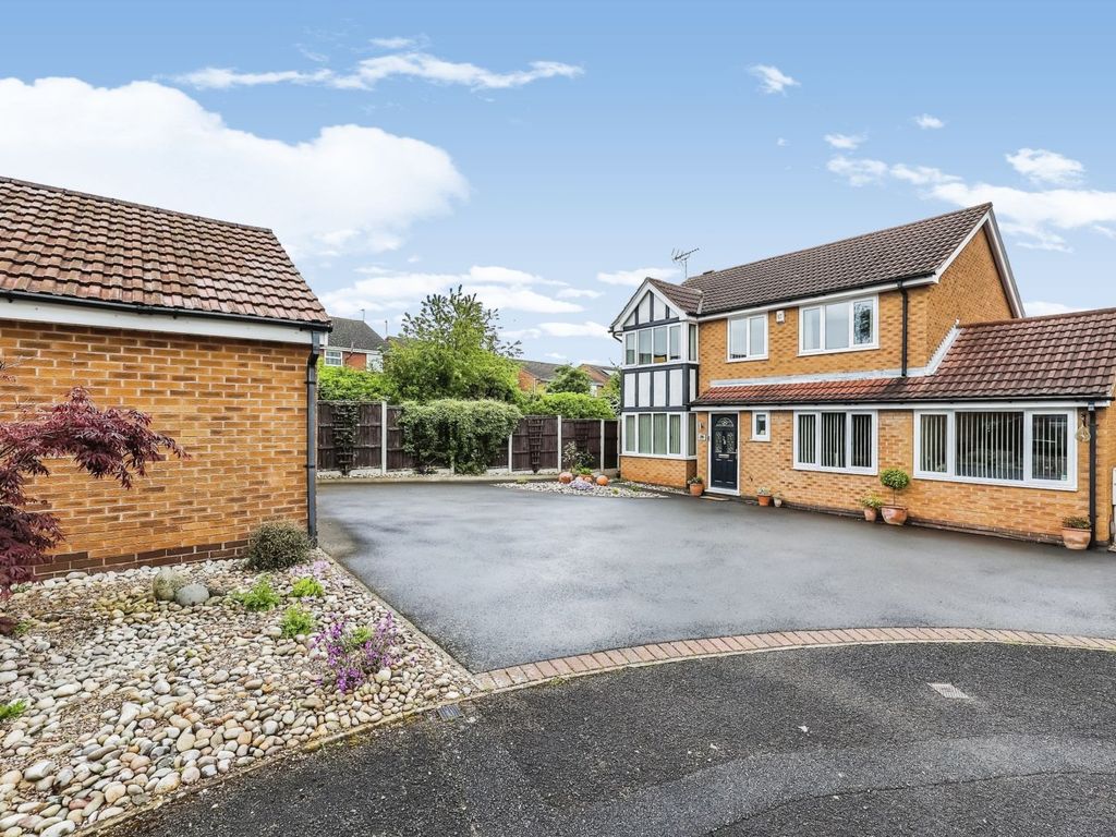 4 bed detached house for sale in Perivale Close, Nuthall, Nottingham