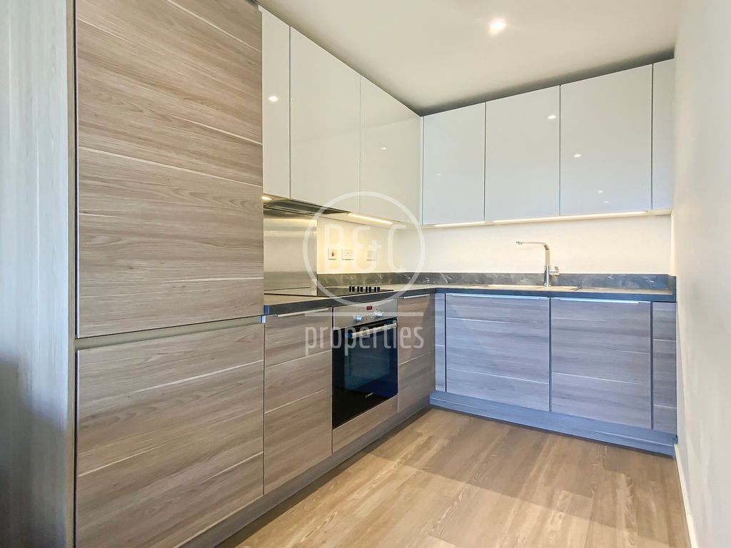 Royal Victoria Gardens Marine Wharf SE16