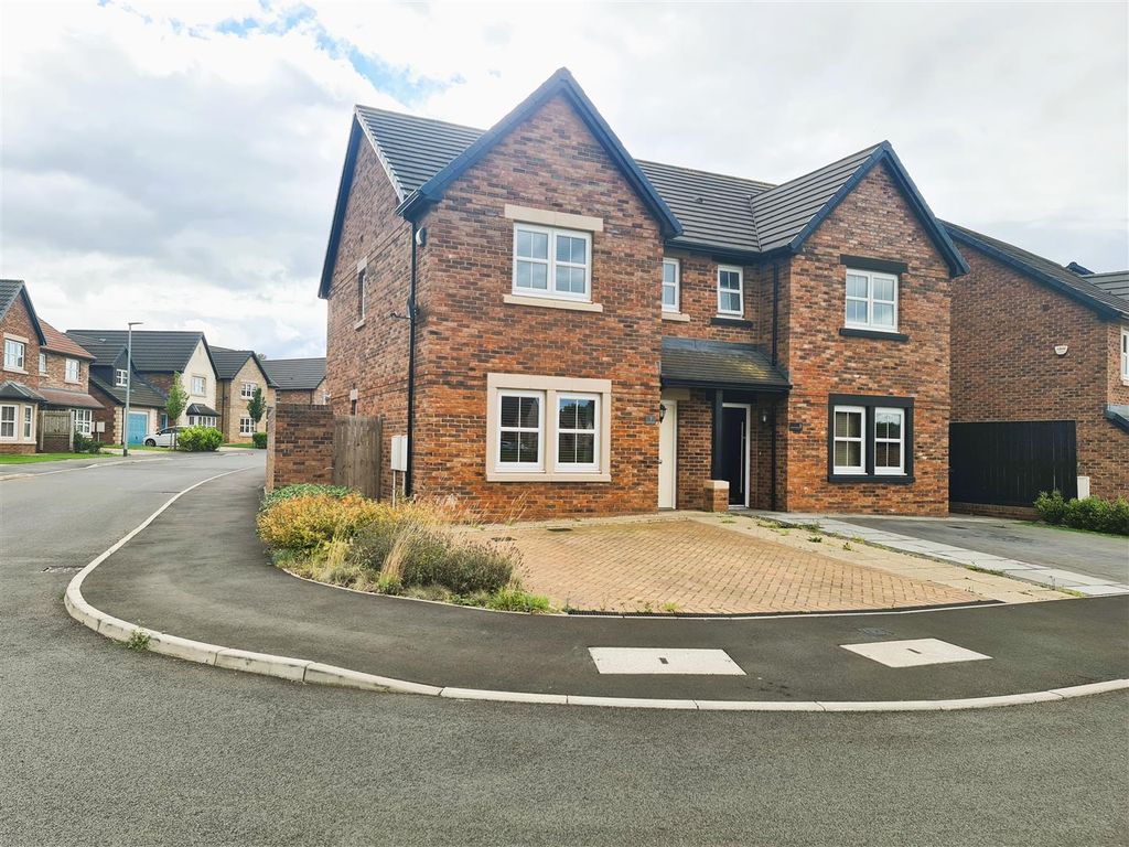 3 bed semidetached house to rent in Stein Grove, Middlesbrough TS5, £