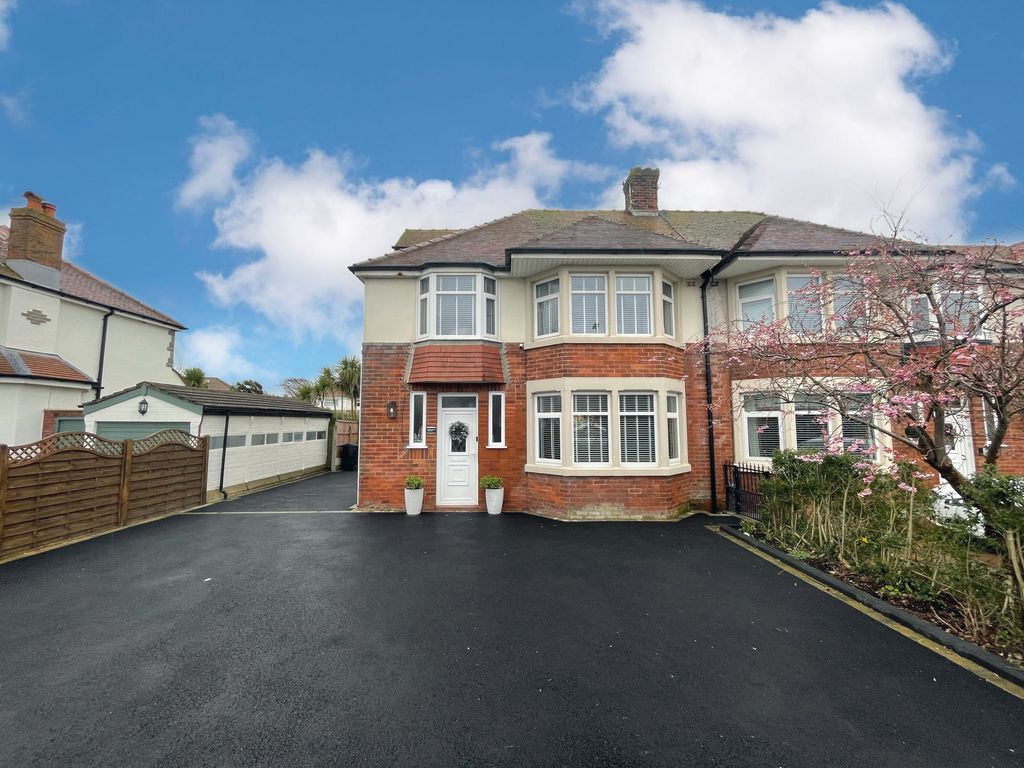 4 bed semidetached house for sale in Thornton Gate, Cleveleys FY5 Zoopla