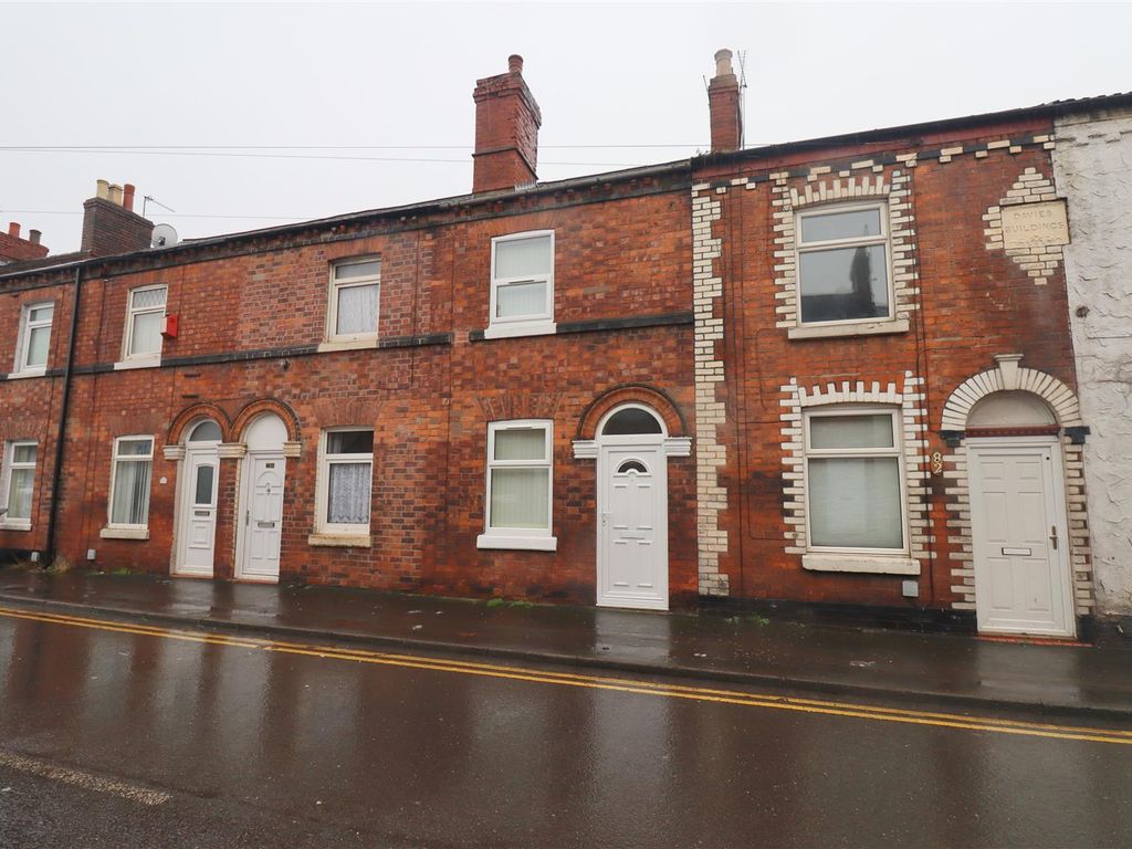 2 bed terraced house to rent in Wistaston Road, Crewe CW2, £650 pcm