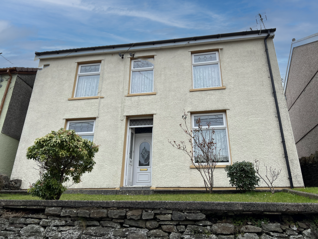 3 bed detached house for sale in Collenna Road Tonyrefail , Tonyrefail