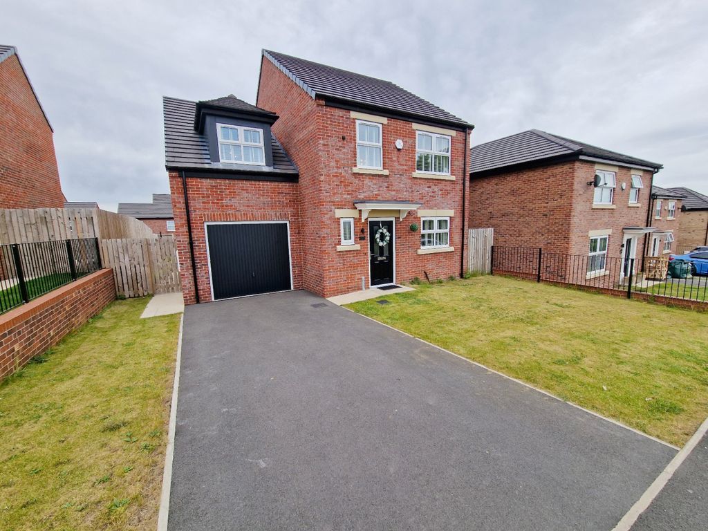 4 bed detached house for sale in Windhill View, Barnsley, South