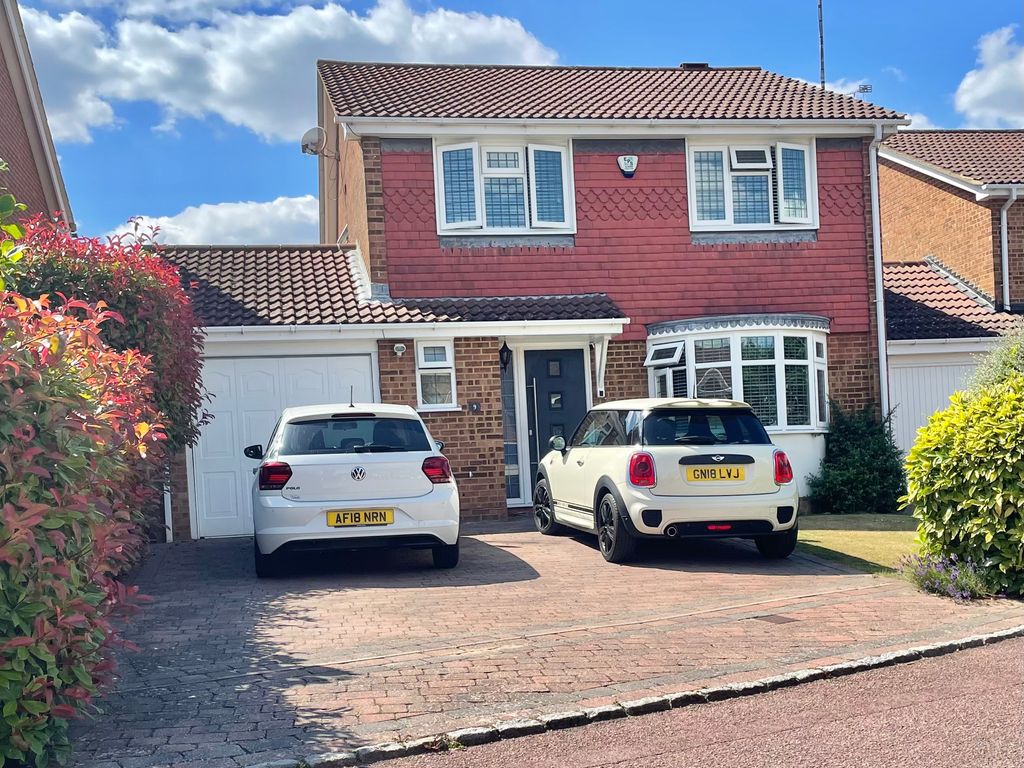 4 bed detached house for sale in Jefferson Drive, Rainham, Gillingham ME8 Zoopla