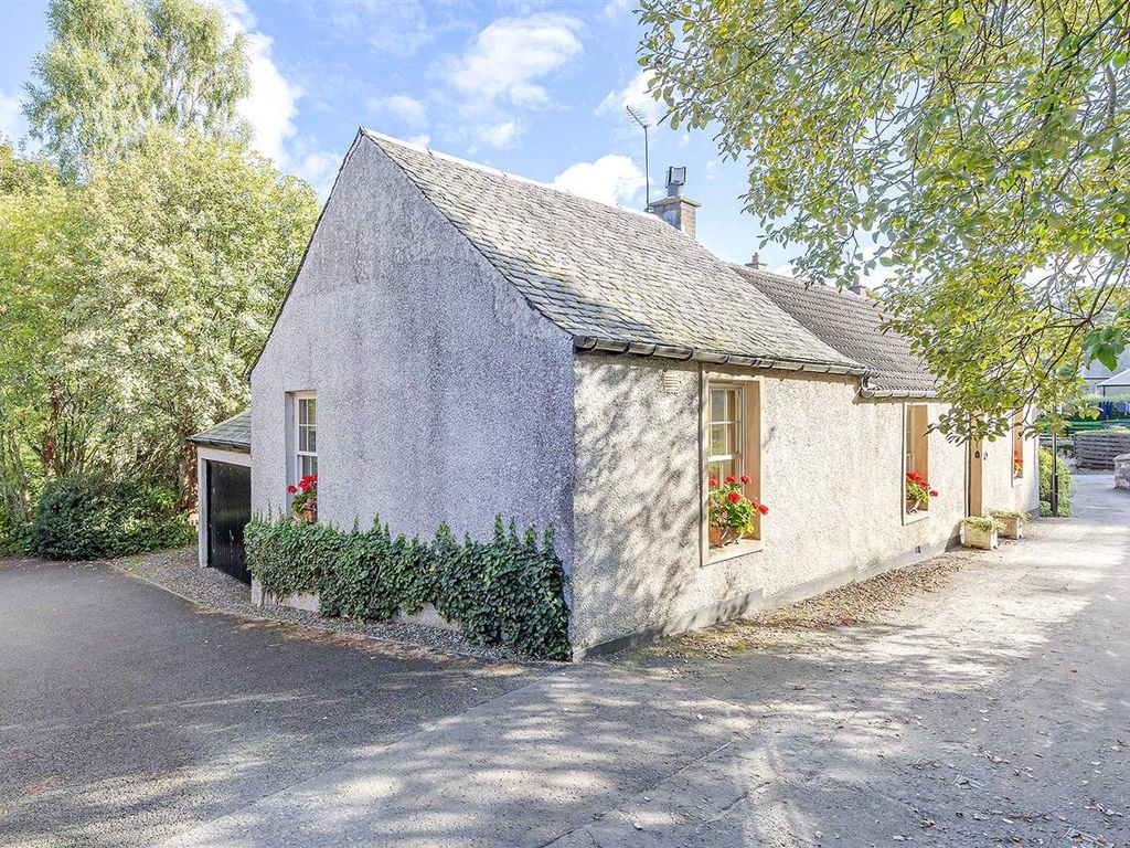 2 bed bungalow for sale in Low Brae, Torphichen, Bathgate EH48 Zoopla