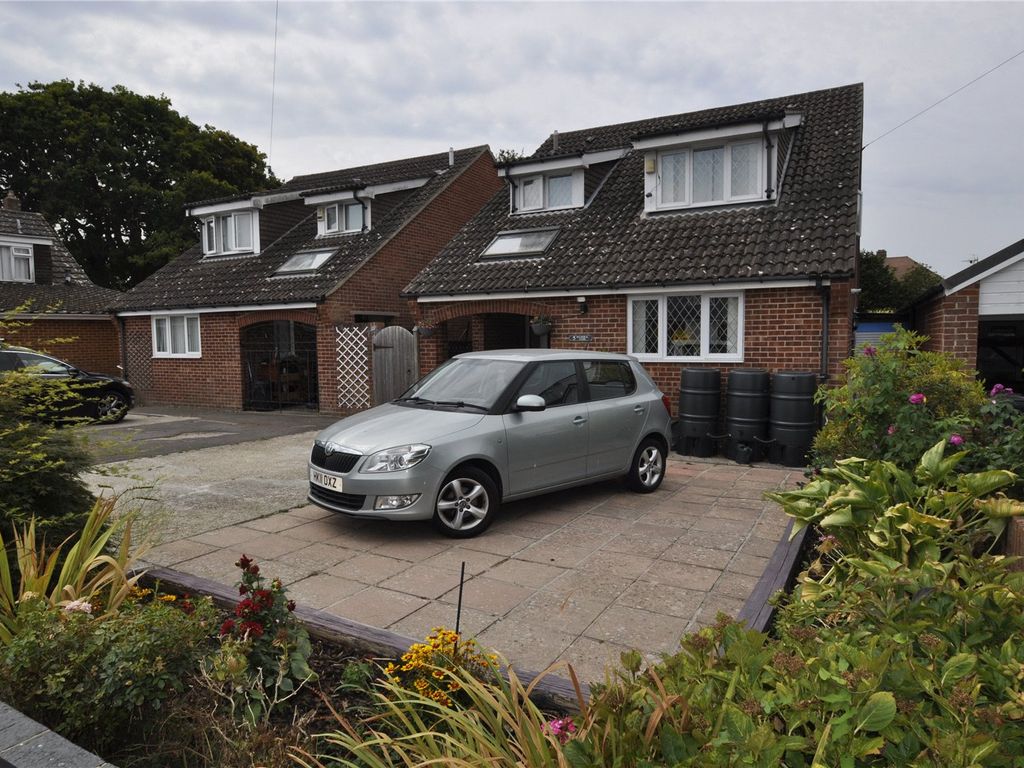 3 bed detached house for sale in Balmoral Close, Gosport, Hampshire