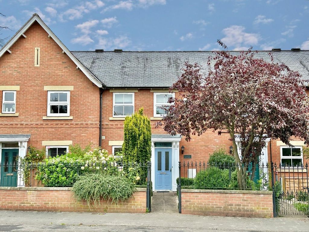 2 bed town house for sale in Strensall Road, Earswick, York YO32, £