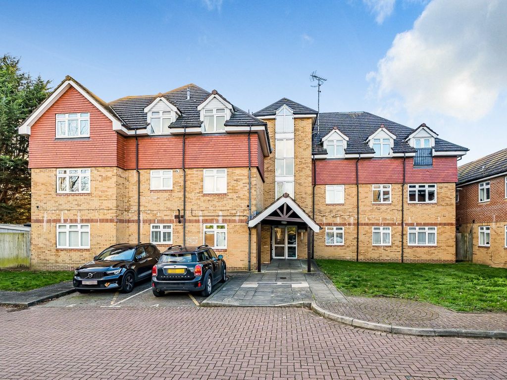 2 bed flat for sale in Osprey Close, Bromley, London BR2, £160,000 Zoopla