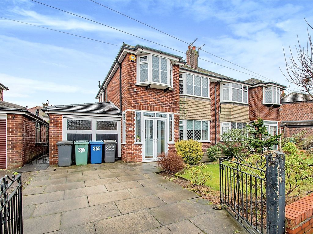 3 bed semidetached house for sale in Parr Lane, Unsworth, Bury