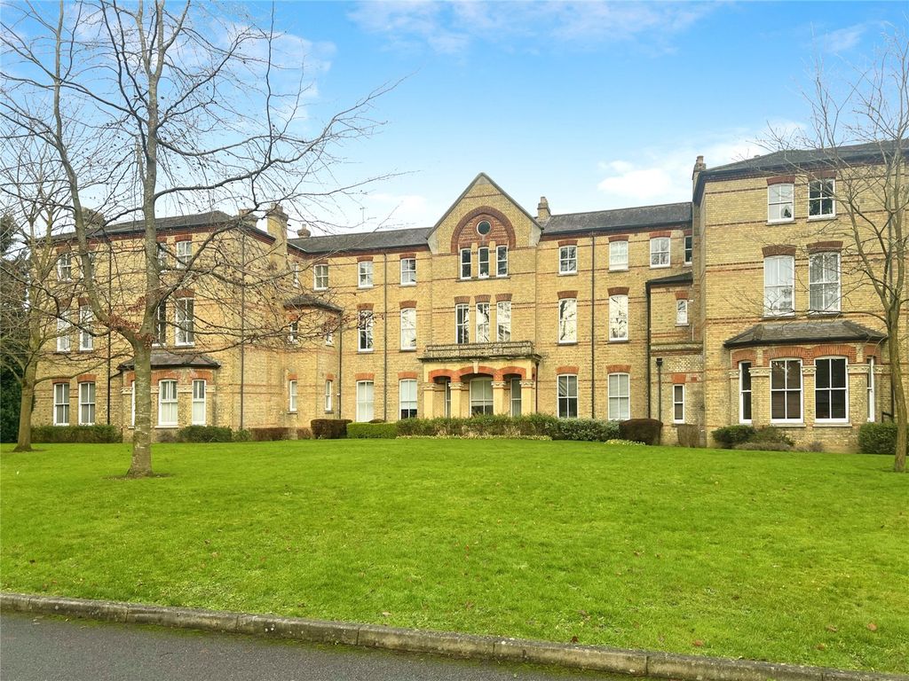 3 bed flat to rent in Mallard Road, Abbots Langley, Hertfordshire WD5