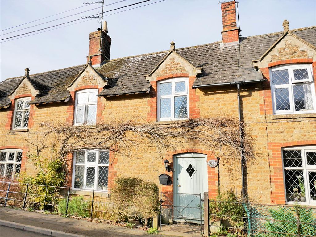 3 bed terraced house for sale in Bremhill, Calne SN11 Zoopla