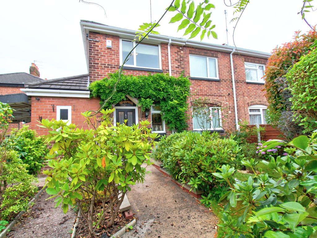 3 bed semidetached house for sale in Briarfield Road, Withington