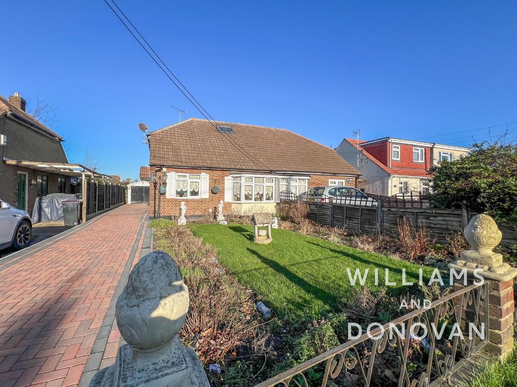 2 bed semidetached bungalow for sale in Lower Road, Hullbridge