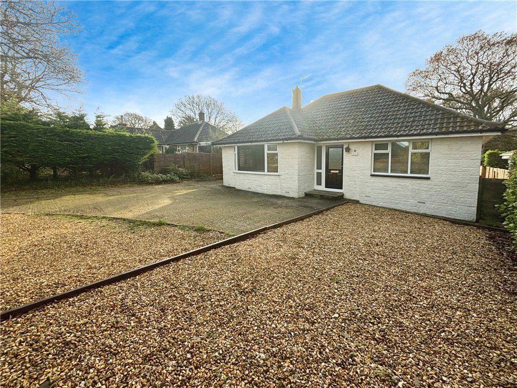 3 bed bungalow for sale in Forest Road, Winford, Sandown PO36, £450,000