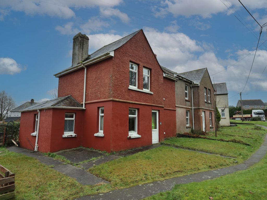 3 bed semidetached house for sale in Tremewan, Trewoon, St Austell