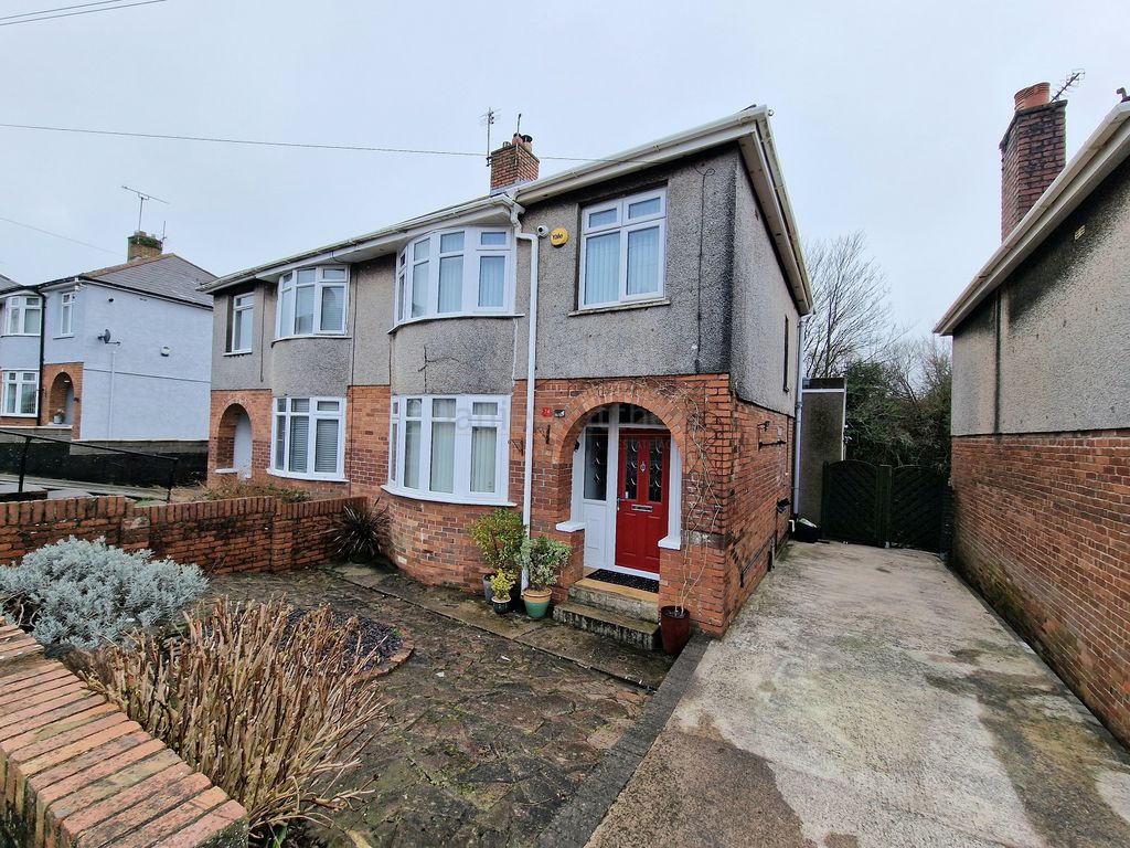 3 bed semidetached house for sale in Fairfield Road, Bridgend