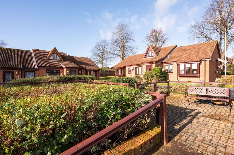 1 bed bungalow for sale in Carrick Drive, Dalgety Bay, Dunfermline KY11