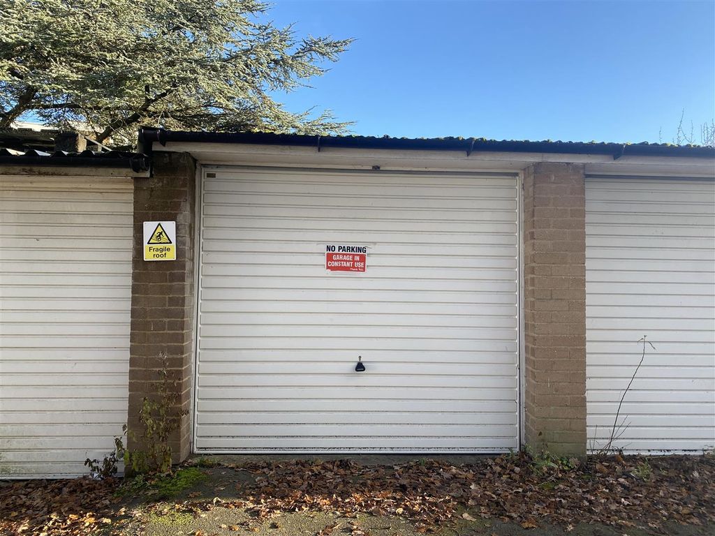 Property for sale in Boreham Holt, Elstree, Borehamwood WD6 Zoopla