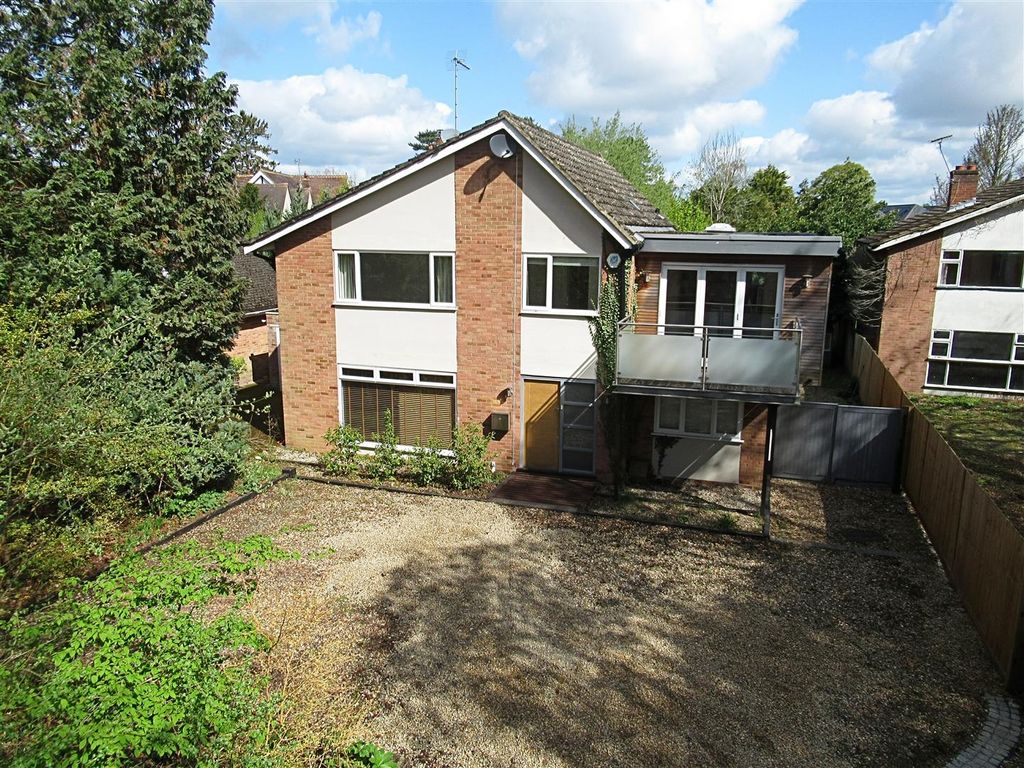 6 bed detached house for sale in Close, Hertford SG13 Zoopla
